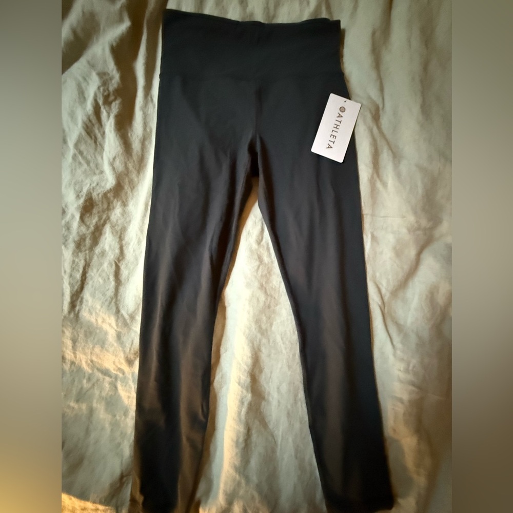 Athleta Elation 7/8 legging - a steel blue grey color